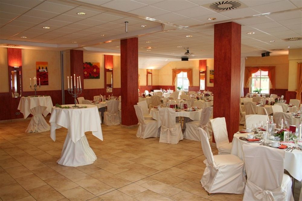 Landhotel Gross Schneer Hof Friedland  Екстериор снимка